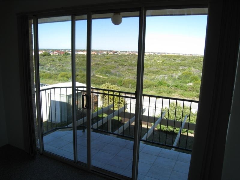 2 Villa Franche Rise, Port Kennedy WA 6172