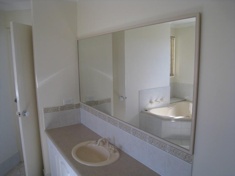 2 Villa Franche Rise, Port Kennedy WA 6172