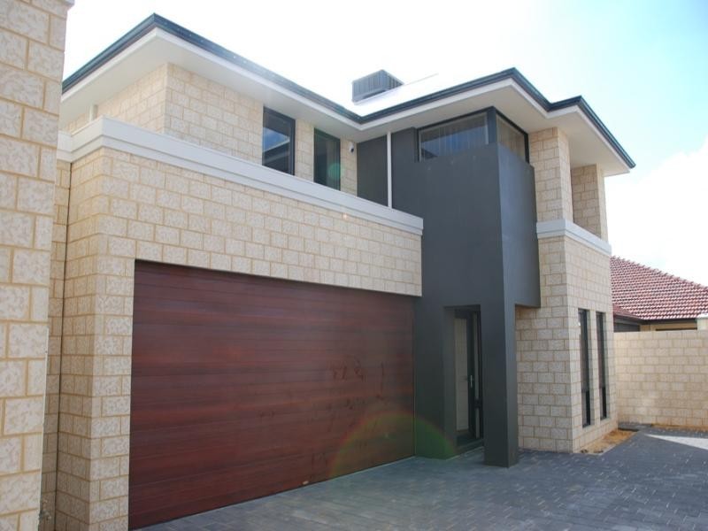 2/7 Madras Way, Southern River WA 6110