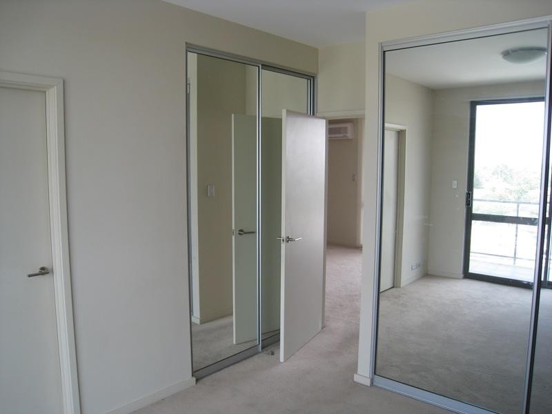 76/18 tanunda Drive, Rivervale WA 6103