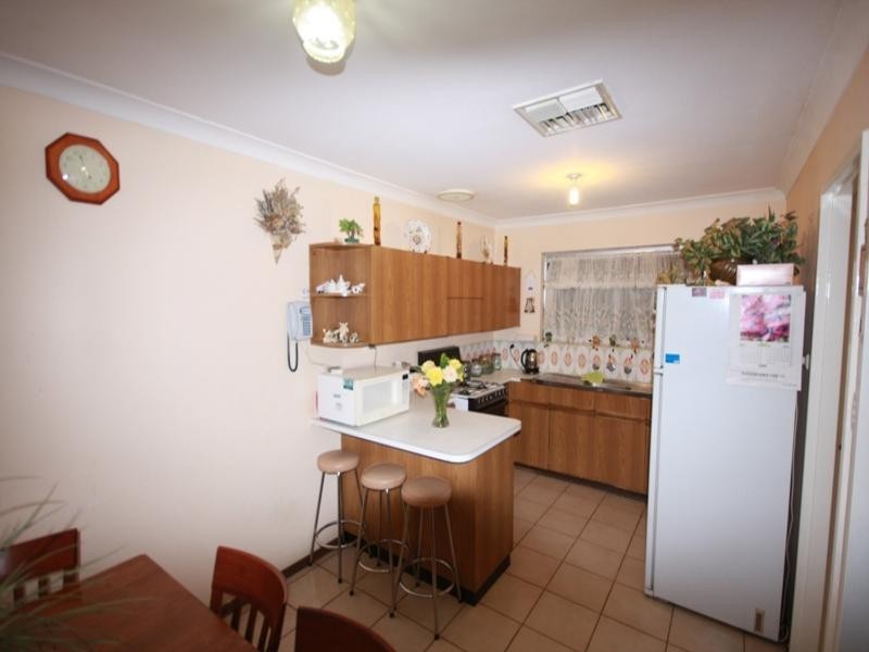 66 Lincoln Road, Forrestfield WA 6058