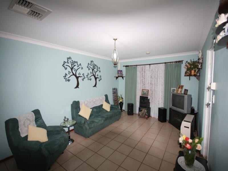 66 Lincoln Road, Forrestfield WA 6058