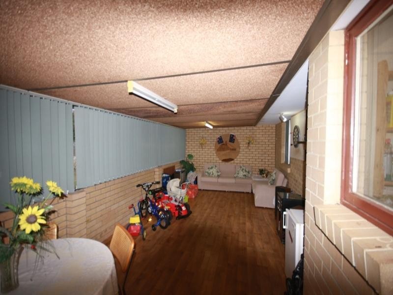 66 Lincoln Road, Forrestfield WA 6058