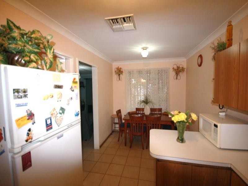 66 Lincoln Road, Forrestfield WA 6058