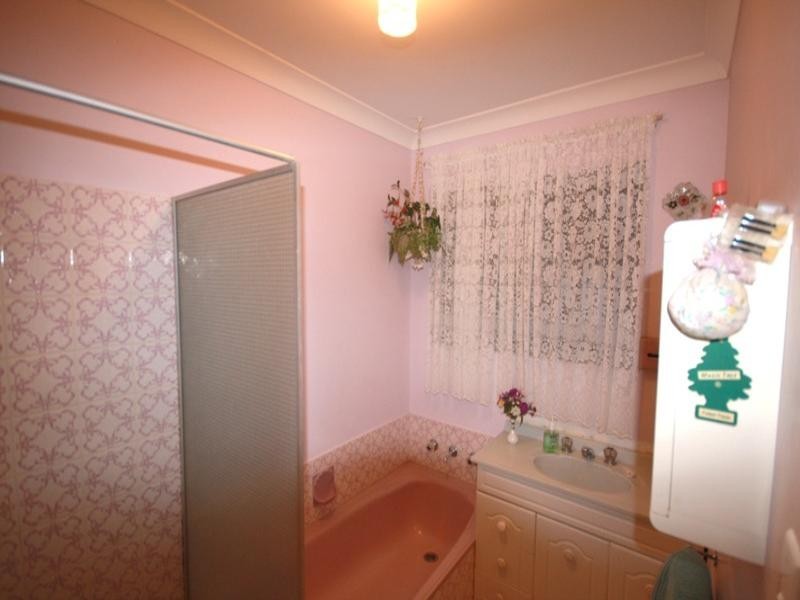 66 Lincoln Road, Forrestfield WA 6058