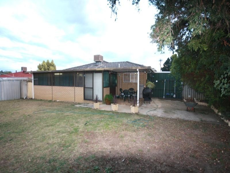 66 Lincoln Road, Forrestfield WA 6058