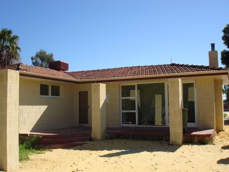 10 Gosnells Road, Maddington WA 6109