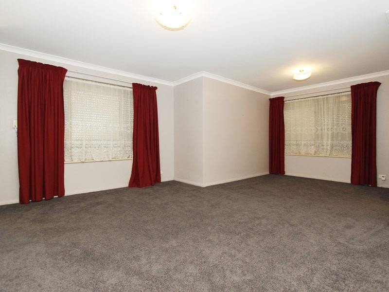 3 Symes Close, Seville Grove WA 6112