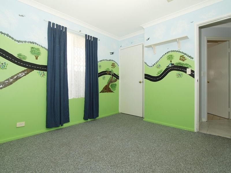 3 Symes Close, Seville Grove WA 6112