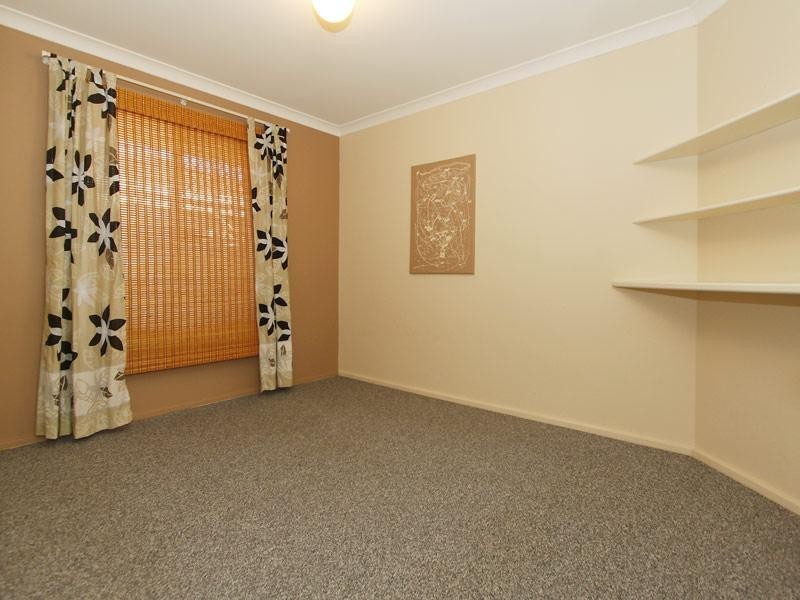 3 Symes Close, Seville Grove WA 6112