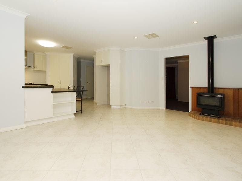 3 Symes Close, Seville Grove WA 6112