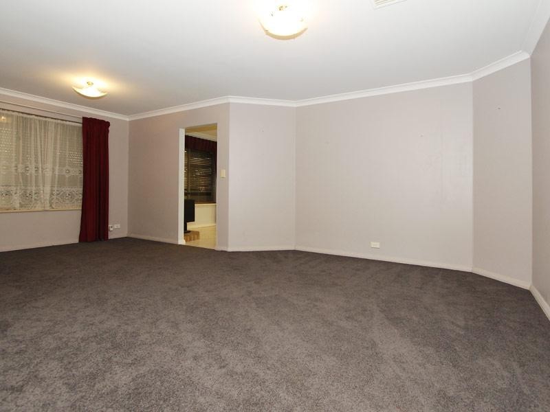 3 Symes Close, Seville Grove WA 6112