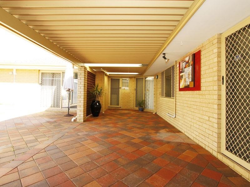 3 Symes Close, Seville Grove WA 6112