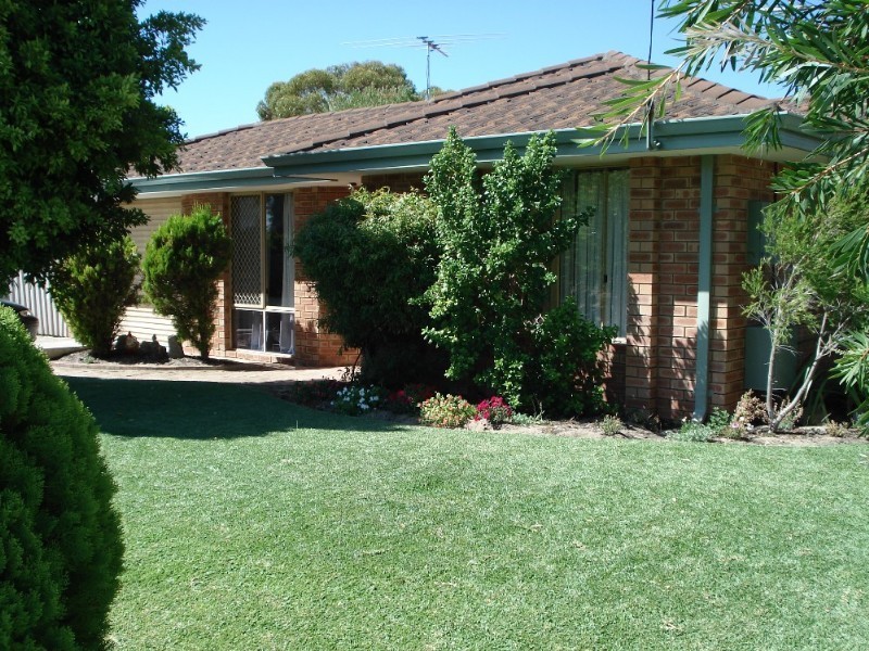 117 Willmott Drive, Cooloongup WA 6168