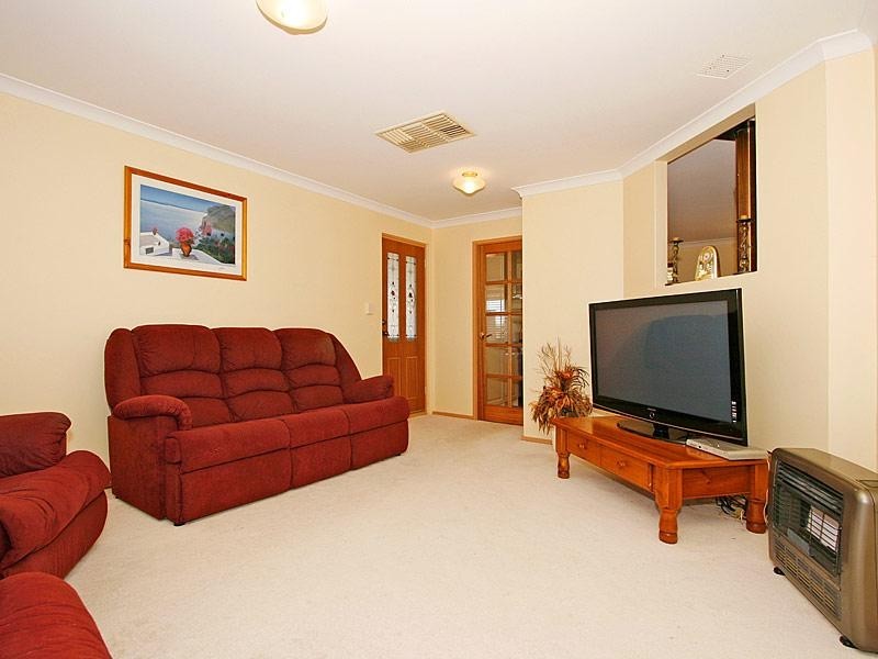 10 Kirin Way, Maddington WA 6109