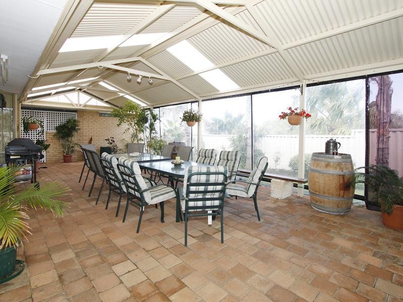 41 Longreach Parade, Coogee WA 6166