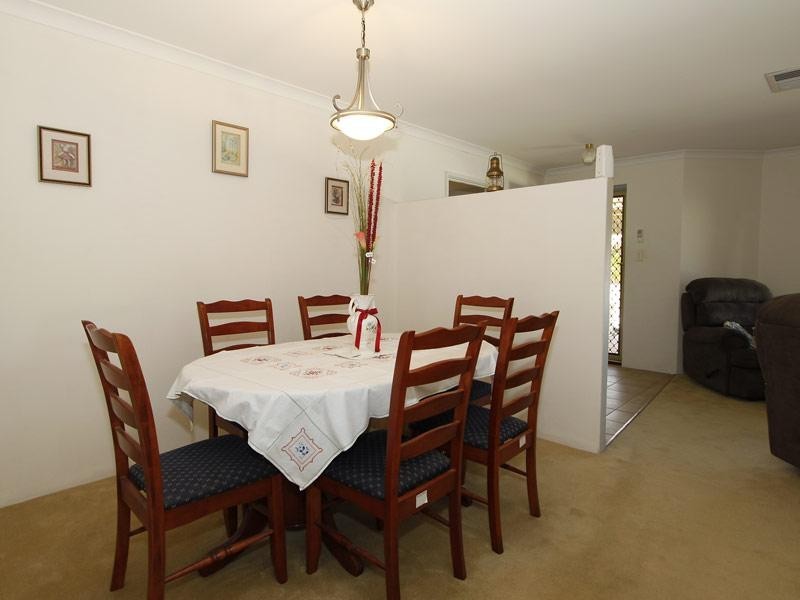 41 Longreach Parade, Coogee WA 6166