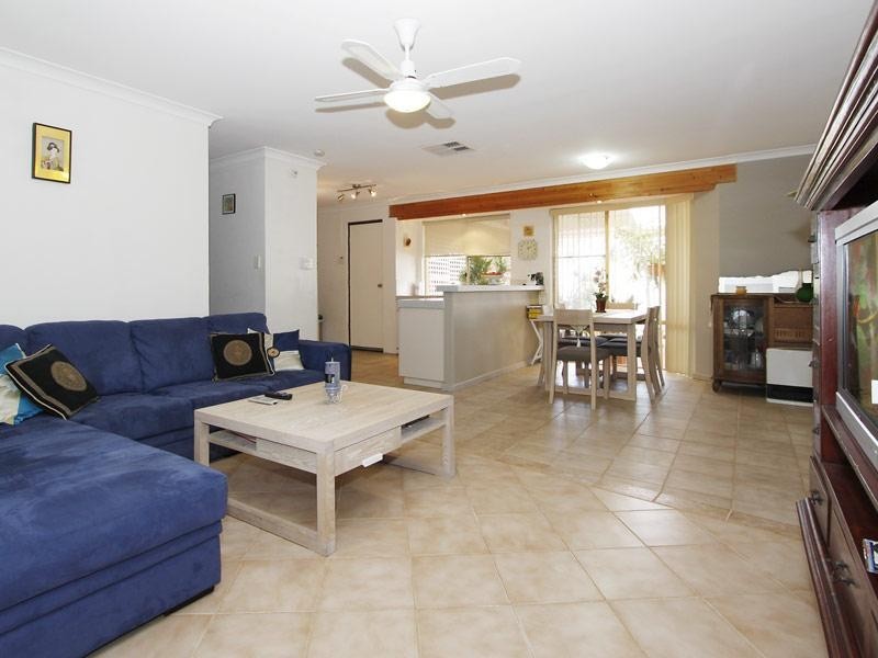 41 Longreach Parade, Coogee WA 6166