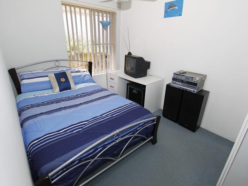 41 Longreach Parade, Coogee WA 6166
