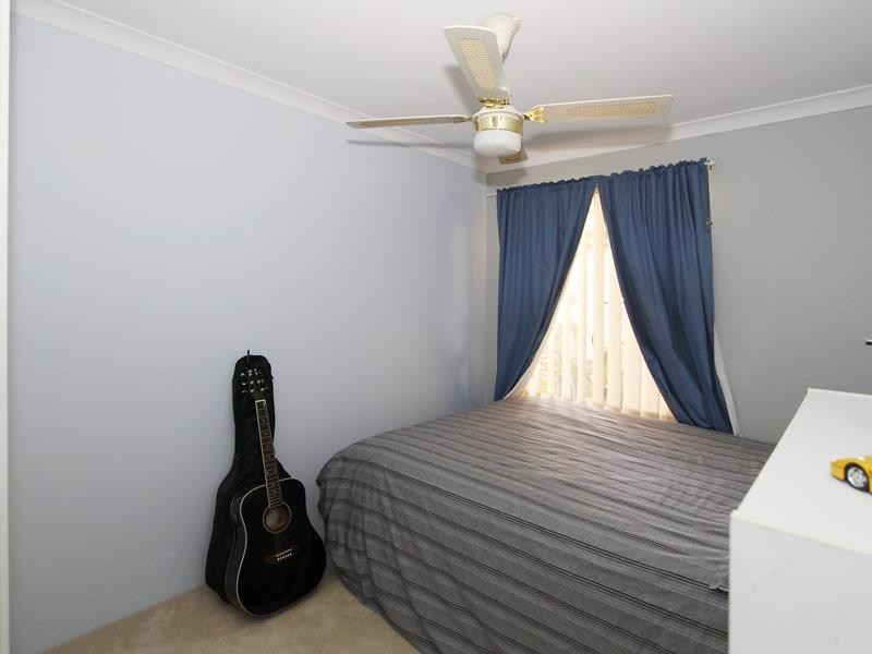 41 Longreach Parade, Coogee WA 6166