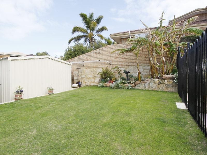 41 Longreach Parade, Coogee WA 6166