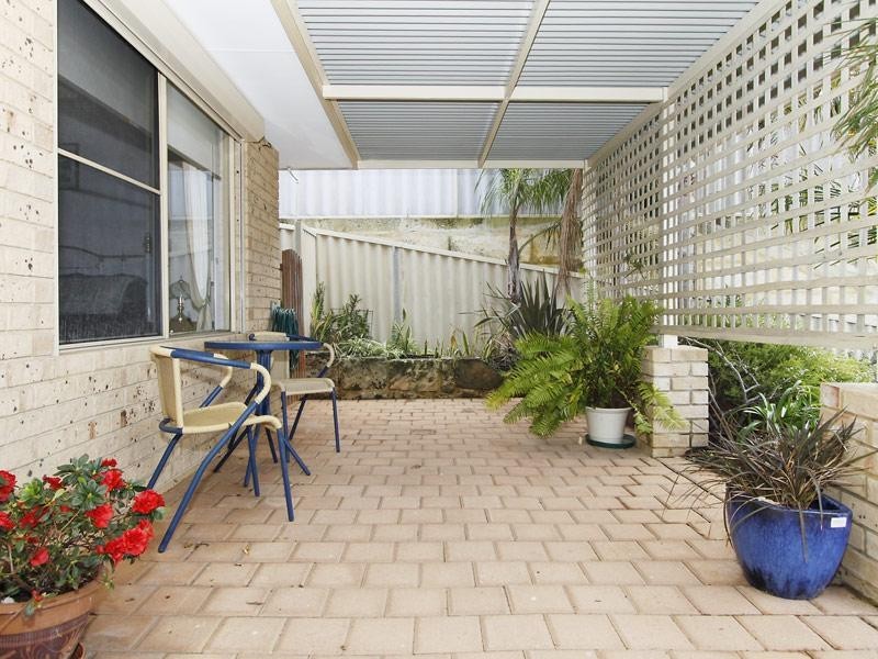 41 Longreach Parade, Coogee WA 6166