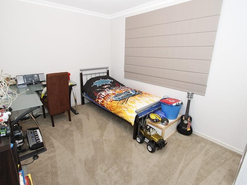 10 Friday Hill Drive, Southern River WA 6110