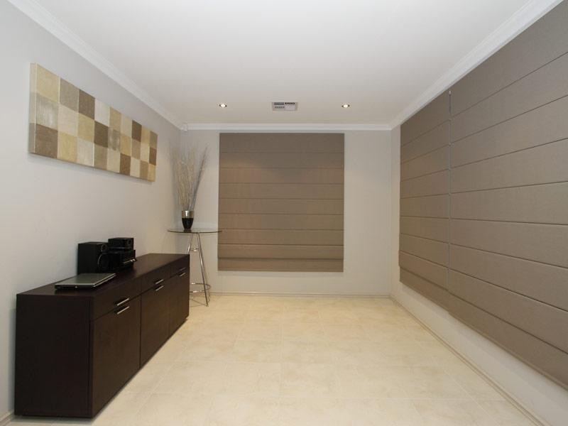 10 Friday Hill Drive, Southern River WA 6110