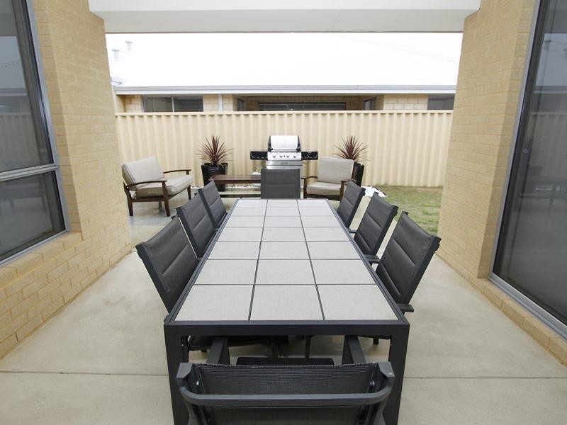 10 Friday Hill Drive, Southern River WA 6110