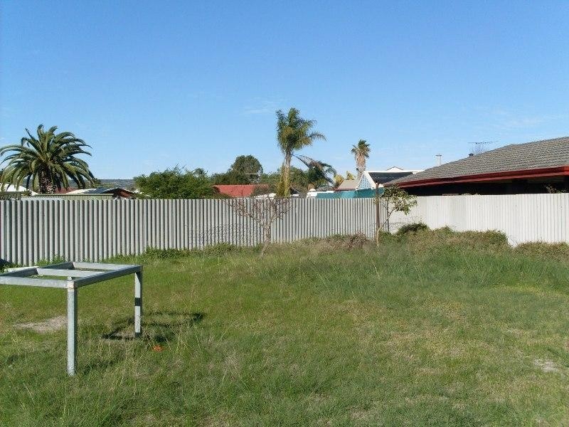 2 Tone Court, Gosnells WA 6110