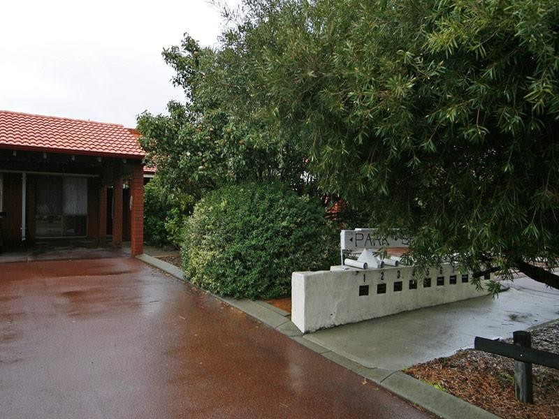 4/5 Menzies Place, Thornlie WA 6108