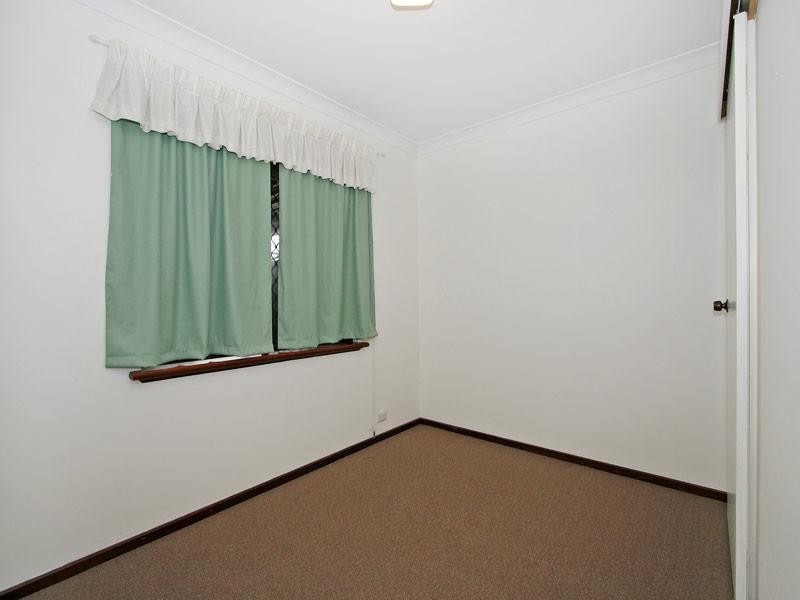 4/5 Menzies Place, Thornlie WA 6108