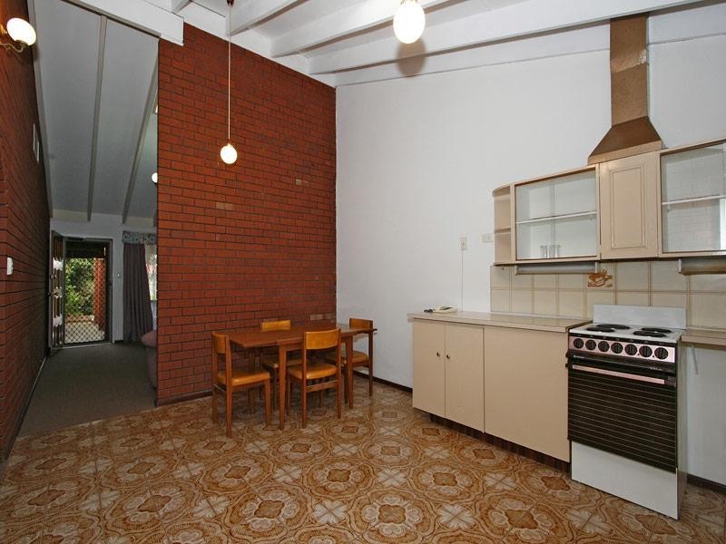 4/5 Menzies Place, Thornlie WA 6108