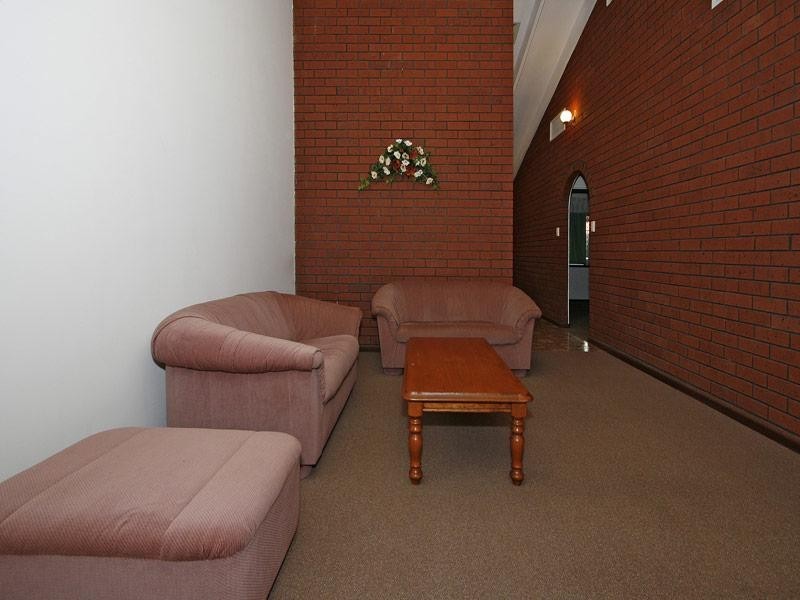 4/5 Menzies Place, Thornlie WA 6108