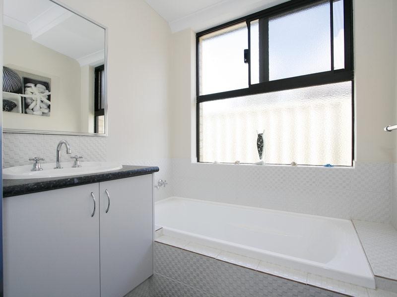 56 Milano Loop, Seville Grove WA 6112