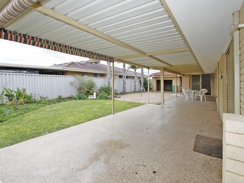 27 Murdoch Street, Thornlie WA 6108