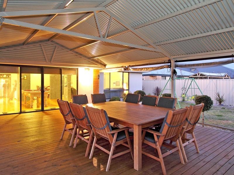 10 Dilebert Road, Huntingdale WA 6110