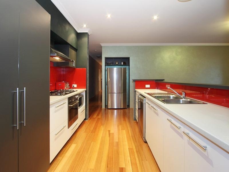 10 Dilebert Road, Huntingdale WA 6110