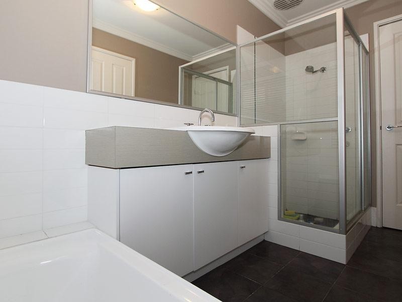 10 Dilebert Road, Huntingdale WA 6110