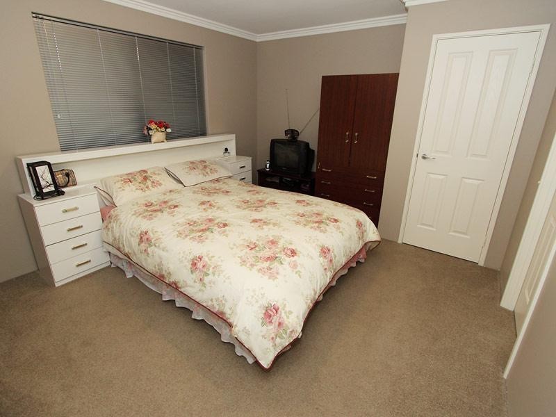 10 Dilebert Road, Huntingdale WA 6110