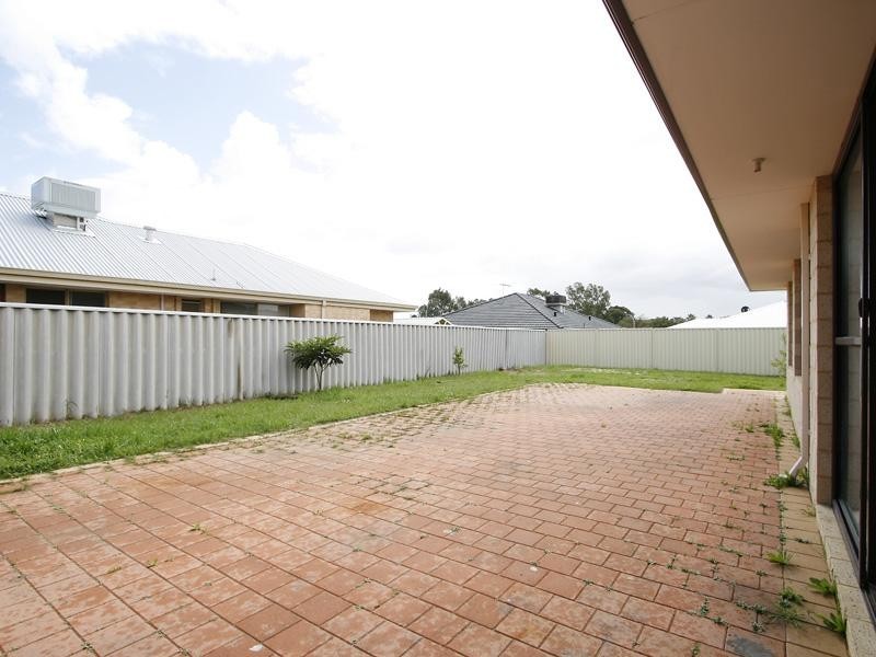 110 Crandon Street, Gosnells WA 6110