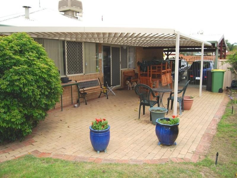 1 Brolga Place, Gosnells WA 6110