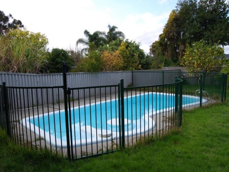 14 Tooting Street, Beckenham WA 6107