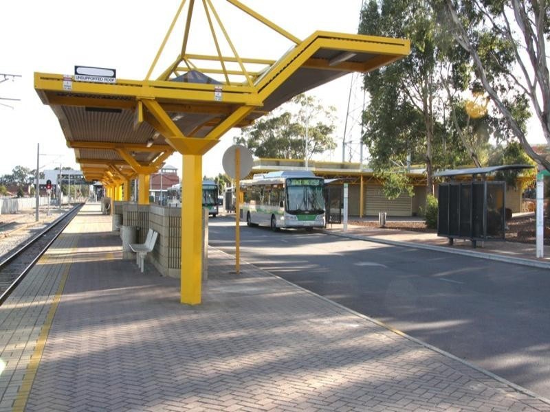 Unit 1 Gladstone Road, Armadale WA 6112