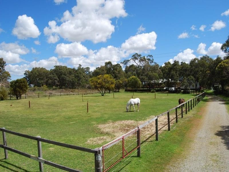 24 Gertrude Avenue, Champion Lakes WA 6111