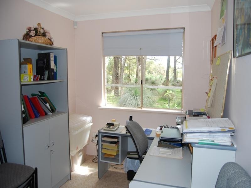 24 Gertrude Avenue, Champion Lakes WA 6111