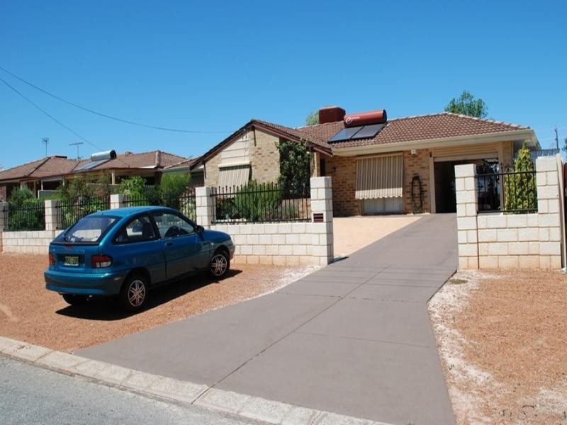 3 Carson Court, Gosnells WA 6110