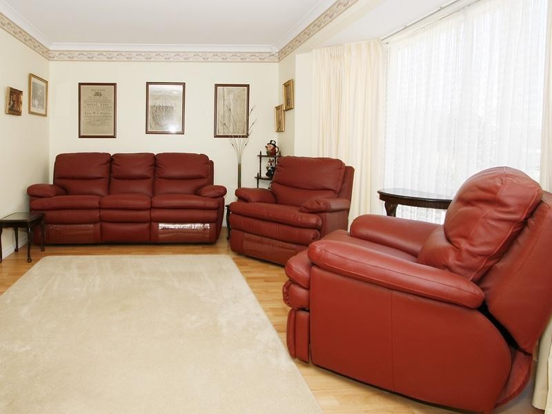 7 Redheart Drive, Thornlie WA 6108