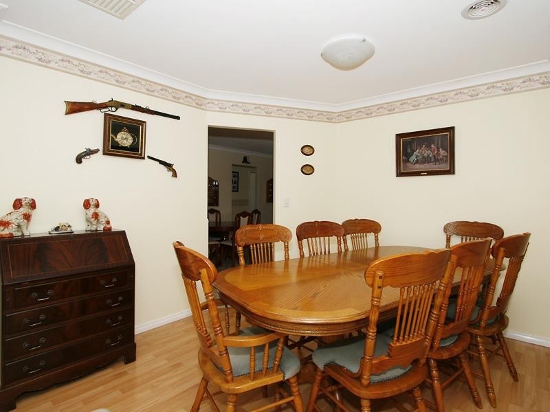 7 Redheart Drive, Thornlie WA 6108