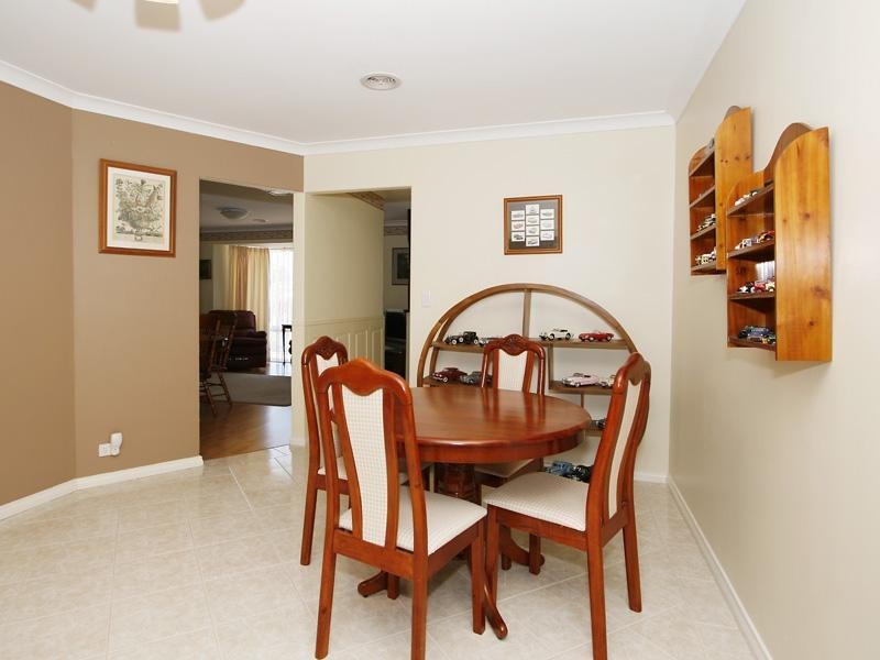 7 Redheart Drive, Thornlie WA 6108